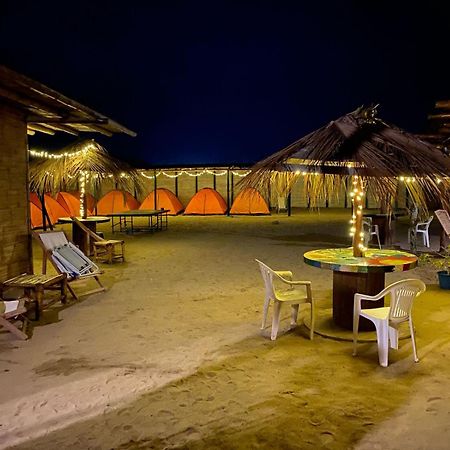 Hotel Pepon Surf Camp Máncora Esterno foto