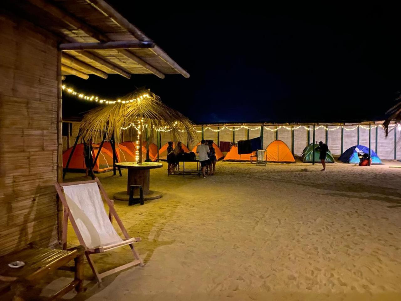 Hotel Pepon Surf Camp Máncora Esterno foto
