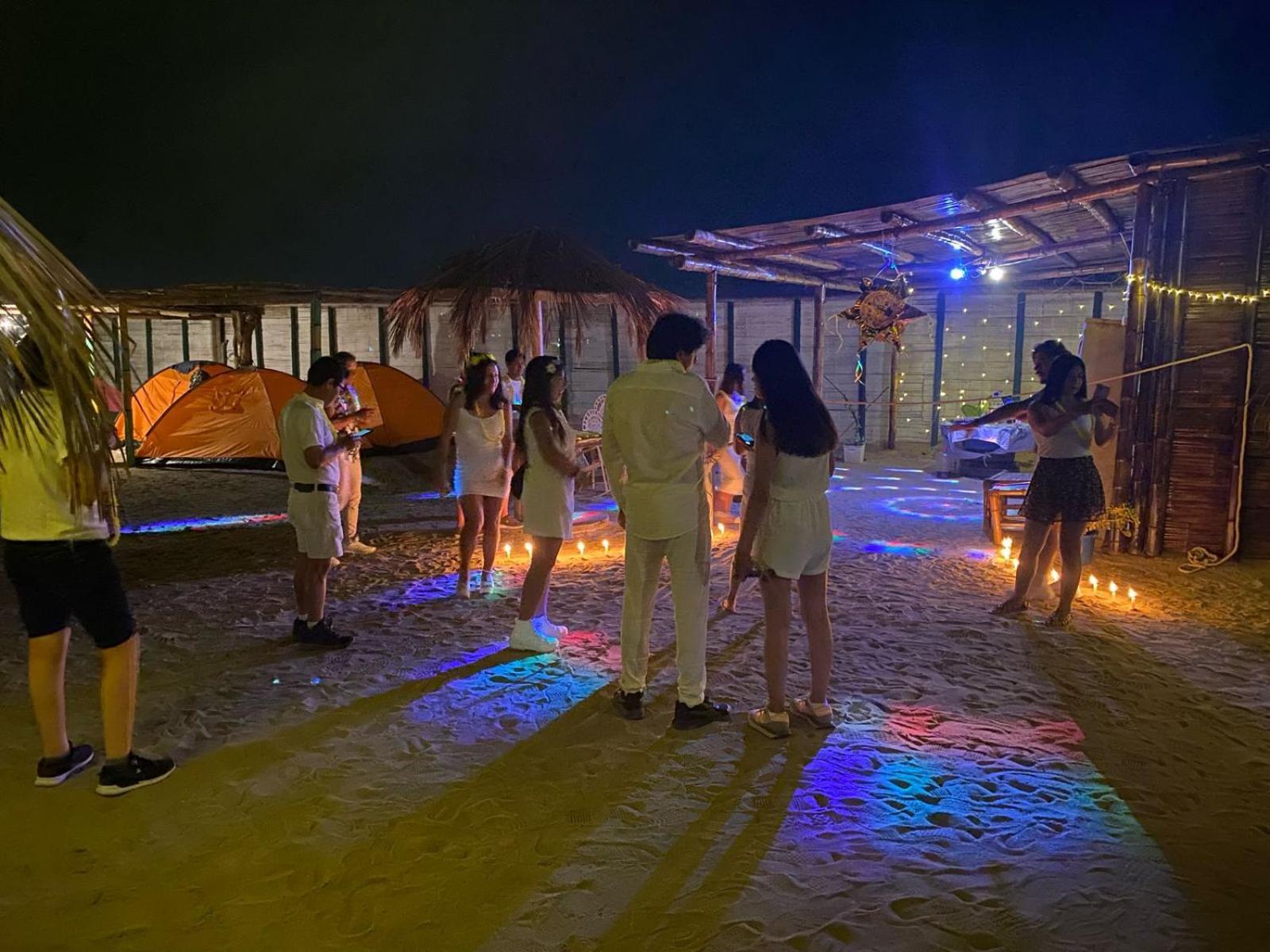Hotel Pepon Surf Camp Máncora Esterno foto